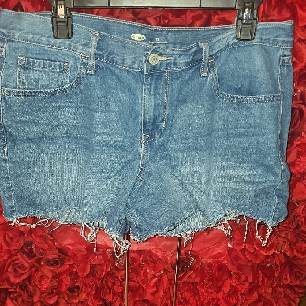 Old Navy Women's Frayed Hem Jean Shorts - Blue Size 12